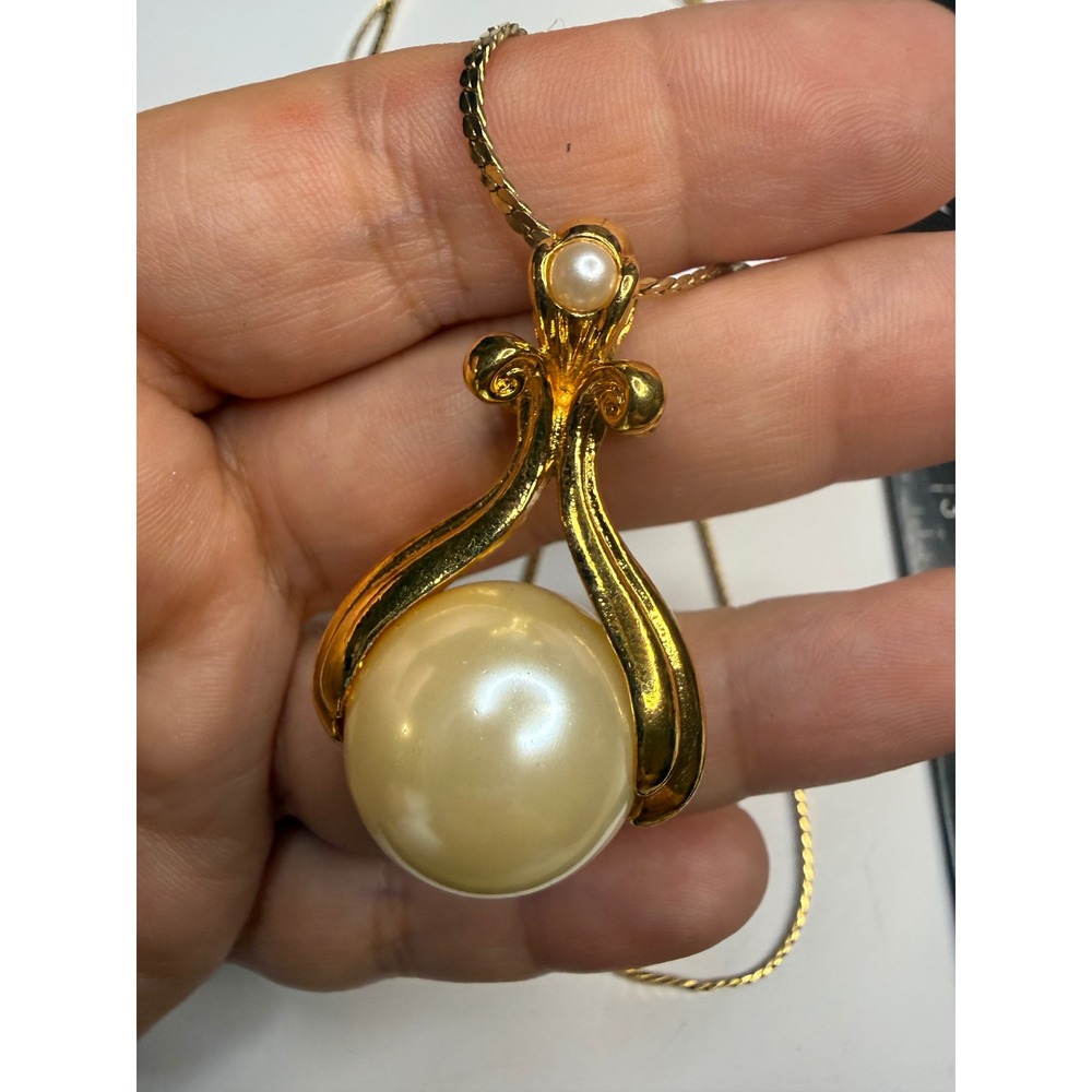 Monet Gold Tone Large Faux Pearl Pendant Snake Chain Necklace 18 Inch